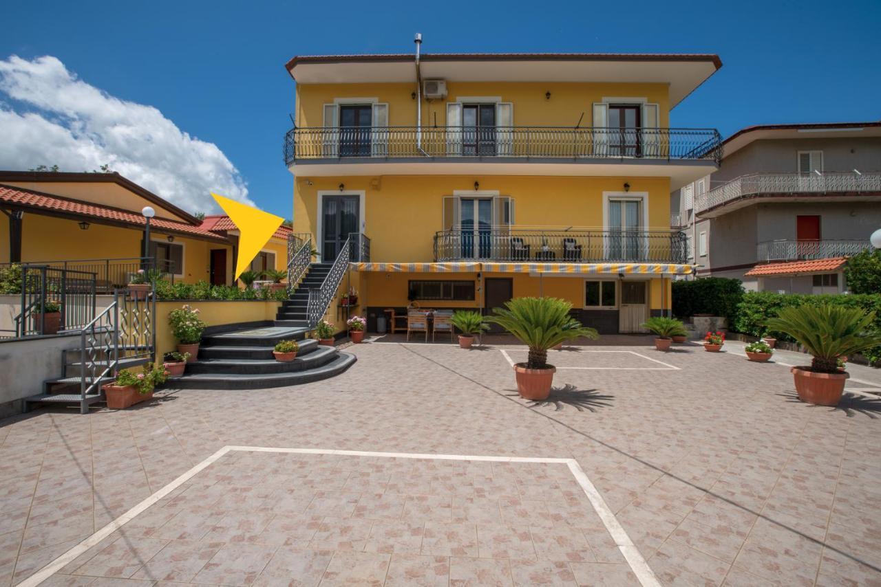 B&B L'Abbraccio Casola di Napoli Экстерьер фото